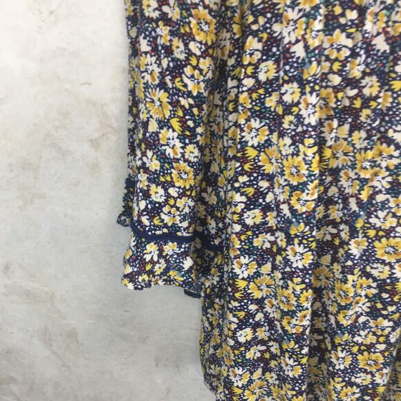 Democracy Multi-Color Cool Summer Floral Top Women's Size 2X - Picture 9 of 15